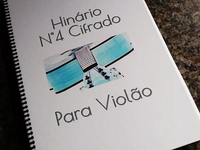 Hinário Cifrado para Violão N°4 CCB “Intermediários”
